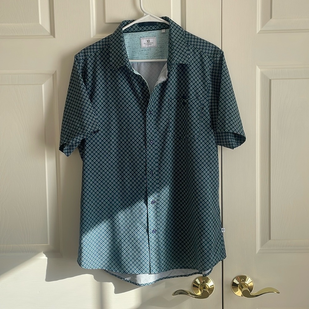7 diamonds short sleeve button up shirt